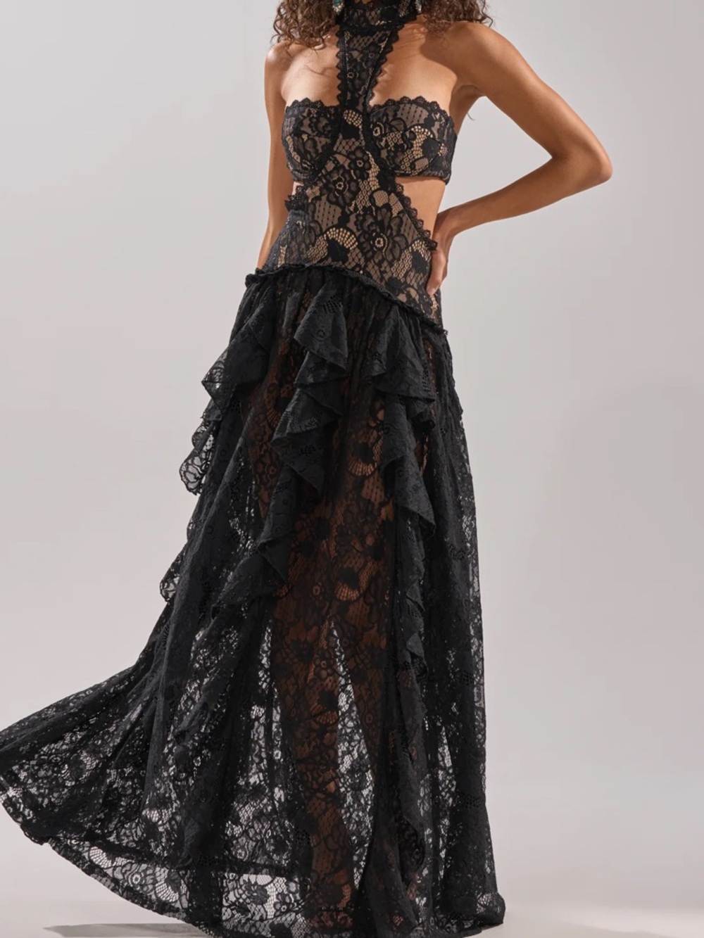 KYLA LACE MAXI DRESS IN BLACK - L